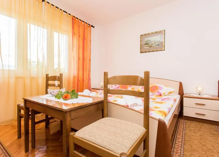 Rezika Apartment *