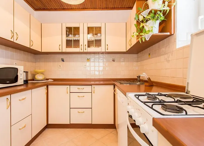 Rezika Apartment